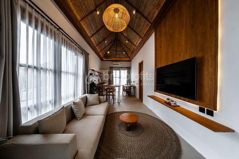 Nestled in the charming neighborhood of Penestanan in Ubud, this one-bedroom home embodies the essence of tropical modern design, blending contemporary aesthetics with natural elements. The property is designed to optimize comfort and style, featurin...