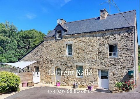 CADEN 56220: We fell in love with these two houses of character (dwelling house and gîte) located in a hamlet of peace and tranquillity, a few minutes from the village. The 1st house (Main) is composed of: Ground floor: entrance hall with cupboard, l...