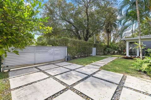 Welcome to this fully renovated single-family home, boasting a brand new roof, impact windows, 3 A/C electric and plumbing. With its spacious layout 5 beds, 3 1/2 baths, there's plenty of room for the whole family to enjoy. It's modern interior featu...