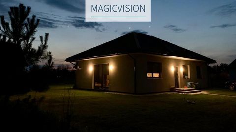 MagicVision oferuje do sprzedaży parterowy dom wolnostojący o pow. 133m2 położony na działce 10 arów  w Woli Batorskiej. Dom  jest idealny dla rodzin z dziećmi, dla seniorów oraz dla wszystkich osób ceniących sobie ciszę, spokój oraz bliski kontakt z...