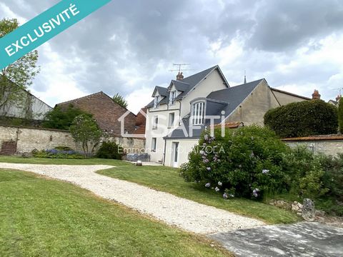In the privileged setting of Houville-la-Branche, both quiet and served by transport, come and discover the charm of the old tastefully renovated, this magnificent bright and functional house of 239 m2 on 3 levels, (315 m2 on the ground) on its land ...