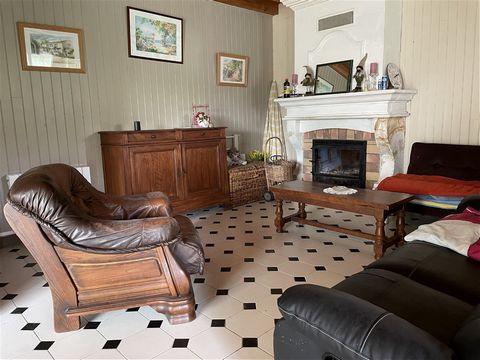Come and discover this country house on two levels. Comfortable and warm, this country house is a true haven of peace where it is good to get together with family. You will find on the ground floor a spacious living room with fireplace, upstairs: 3 b...