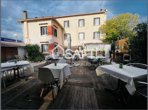 “THE H” Very beautiful and good location for this business which is currently a Hotel, which offers 16 Rooms and Studios in the garden with independent entrances. This friendly, cozy and warm hotel located in the heart of the village, the very famous...