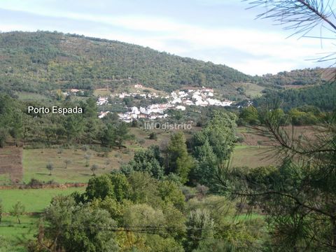 Plots of land for housing construction, includes hotel plot, with CV, RC and upper floor, Has a project that has been approved for 24 rooms, can recover or make new project, and the existing can be remodeled in the middle of Parque da Serra de S.Mame...