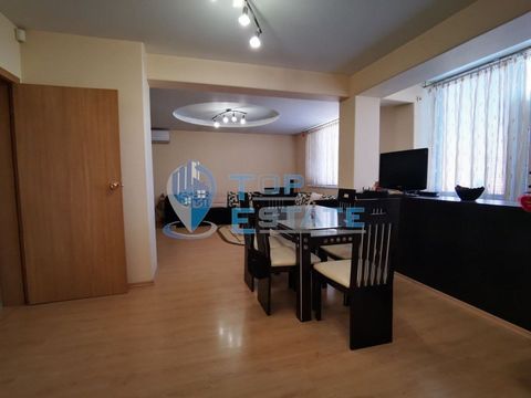 Top Estate Real Estate offers furnished two-bedroom brick apartment after major renovation in the town of Gorna Oryahovitsa, Veliko Tarnovo region. The property is located on the third floor in a four-storey residential building and has an area of 10...