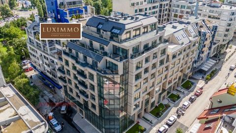 LUXIMMO FINEST ESTATES : ... Nous vous présentons à vendre un appartement d’une chambre au statut d’atelier, dans le cadre d’un nouvel immeuble mixte dans le quartier. 'Lozenets', Varna Sofia. Le bâtiment a reçu la loi 16. Le quartier est l’un des pl...