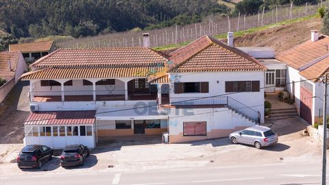 Imóvel destinado a habitação e comércio Ao nível do r/c, manteve-se em funcionamento um café e mini- mercado, devidamente legalizados e licenciados para continuar em funcionamento o qual é secundado por um armazém destinado a armazenamento de produto...