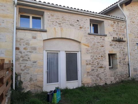 MAISON PIERRE RENOVEE SUR BLAYE PREFECTURE