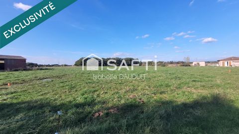 TERRAIN PLAT A BATIR 1418M²