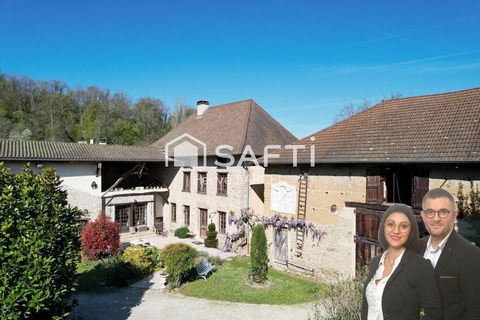 Maubec : maison de charme, parc 3 ha, piscine, vue