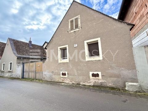 Willkommen in der tollen Umgebung von Niederkirchen bei Deidesheim, wo dieses einladende Grundstück von 405m² eine unwiderstehliche Möglichkeit für den Bau eines Mehrfamilienhauses, Doppelhauses oder Einfamilienhaus bietet. Die Lage ist einfach unsch...