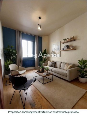 Located in Saint-Germain-l'Herm, a peaceful village near the Vernet la Varenne, this property offers an idyllic setting close to the house of Améthysete and is a stopover village for hikers who follow the legendary way of Compostela. The set includes...