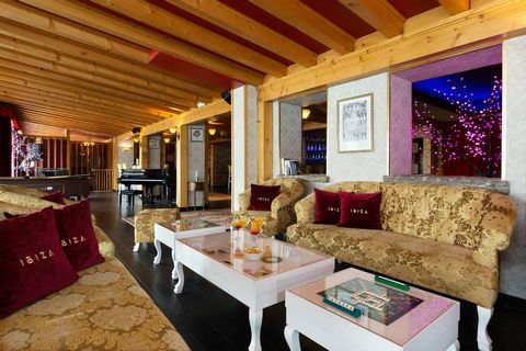 In the heart of the large skiing area of Les Deux Alpes, one of the best-known, the Hotel Ibiza*** with its spa and all-inclusive formula offers best value for money. The Hotel Ibiza*** lies at the end of the valley, not far from the resort centre an...