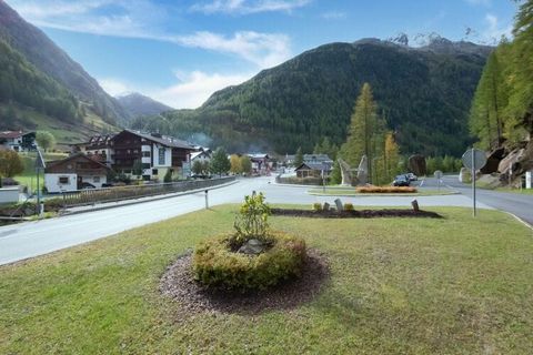 This holiday apartment is located in Zwieselstein, only 5 minutes by car from Sölden and less than 10 minutes from Obergurgl. With a nicely furnished terrace and a ski room, it is a perfect accommodation for families and friends who want to spend a d...