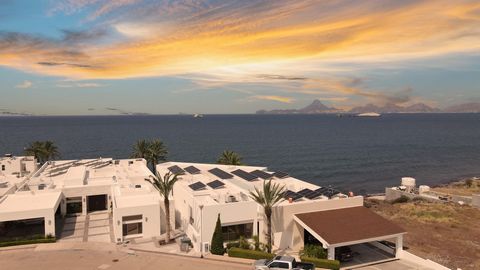 Luxury residential, build with sea view in quiet area, with access to the sea, enjoy outdoor activities and much more.