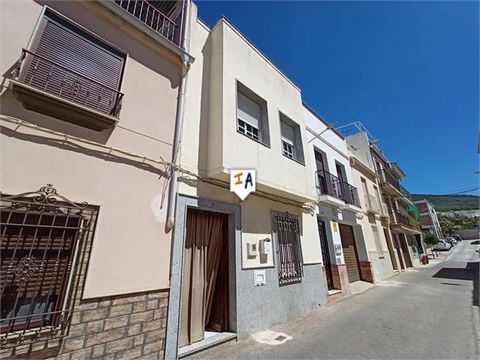 This 6 bedroom property is in the centre of town in Rute, in the province of Córdoba, in Andalucia, Spain. Rute is a town well known for its production of aniseed, shortbread and chocolates, Its location on the side of a mountain gives its inhabitant...