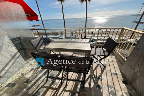 Three-room apartment, facing the sea in the heart of Juan les Pins, air-conditioned on the 2nd floor of the Residence Iberia which can accommodate 4 to 6 people. Comfortable accommodation offering a panoramic sea view.