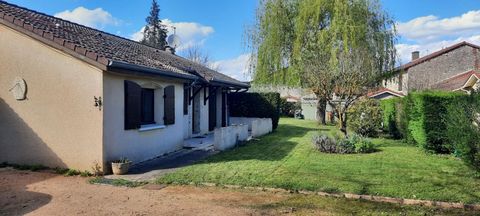 South of Pont d'Ain, 9 km from Amberieux en Bugey, 10 km from the Paris - Geneva - Lyon motorway, in Saint Martin du Mont . House from 1985 in a hamlet for lovers of the countryside, quiet, on one level, independent, outside the subdivision, not over...
