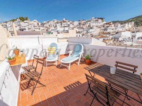 We present this traditional and charming 3 bedroom townhouse with two terraces, situated in the centre of the white village of Torrox. The property is available for holiday rental. The property is next to the church and within walking distance to all...