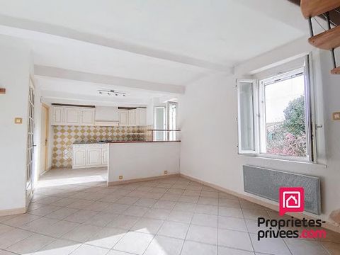 In the heart of the charming Provencal village of NANS LES PINS (83860) 10km from St-Maximin-la-Ste-Baume (83470). Discover this VILLAGE HOUSE with high potential on 3 levels. It consists on the ground floor of a shed with water and electricity. - On...
