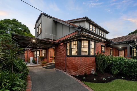 At the end of a prized cul de sac, this charming solid brick Edwardian residence has been beautifully renovated and extended with incomparable designer style and elite quality to create a stunning domain that effortlessly caters to every stage of fam...