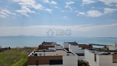 . Frontal Sea View 2 bedroom apartment in Las Brisas, Sarafovo, Burgas IBG Real Estates is pleased to offer this spаcious two-bedroom apartment located on the 4th floor in Las Brisas, Sarafovo. This is an elegant complex located in the coastal quarte...