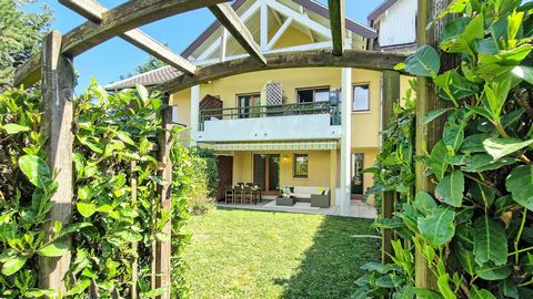 In the town of Epagny, a stone's throw from Annecy and in the immediate vicinity of all amenities, schools and transport, discover in exclusivity this magnificent T3 apartment of 69.05m2 