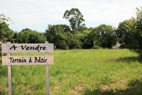 For sale, unserviced land in the town of Vinets in Aube, part of the Grand Est region. Located just 7 km south-east of Arcis-sur-Aube with all its amenities and close to the Forêt d'Orient Regional Natural Park with its lakes, this land offers an ide...