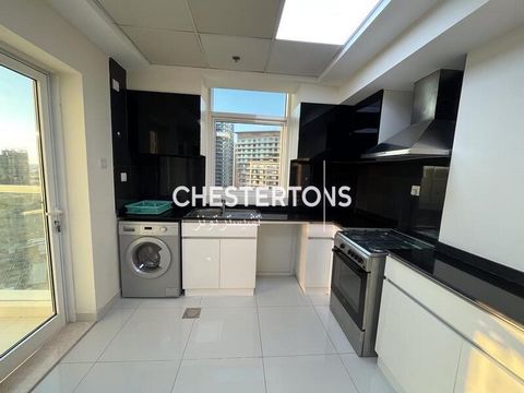 Located in Dubai. Sarah from chestertons is pleased to present this luxurious, fully furnished 1-Bedroom Apartment located at Park Central, Business Bay. Property Details: - Fully Furnished - BUA: 818 sqft - 1 Bedroom - 2 Bathroom - Living / Dining A...