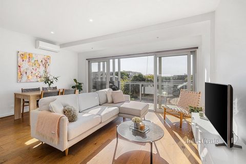 Expressions of Interest closing Tuesday 25th June at 4pm A brilliant surprise, this north facing two bedroom two bathroom first floor security apartment is packed with privacy and welcoming sun. Peaceful at the rear of the block, this relaxing abode ...