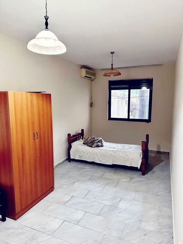 Studio for sale STUDIO FOR SALE NEAR MAJESTIC HOTEL Studio for sale near the Majestic Hotel with an area of 30 m2. The studio is located on the first floor and has a space organized for a comfortable living and a toilet. It is sold furnished as in th...