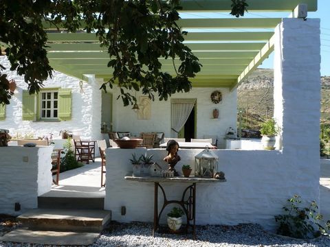 Magnificent villa for sale in Kea island / Spathi area. 3 bedrooms, 3 bathrooms. 3 separate buildings. This old building from 1880, elegantly extended and carefully restored, is located in Kea (Cyclades). 15 km from the port of Korissia, 100 m from t...