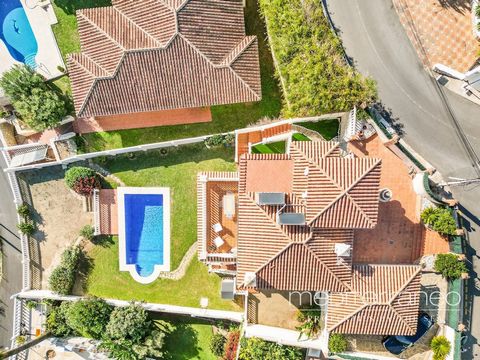 MEDITERRANEO PROPERTIES is pleased to present this exquisite villa that is located in a stunning location overlooking the Mediterranean coast and has been specifically designed to maximise the views and privacy. South facing, it offers far reaching v...