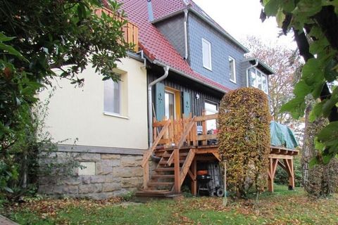 Este gran apartamento de vacaciones se encuentra a unos 800 m del pueblo de Reinhardtsdorf, en la montaña Wolfsberg, desde donde se puede ver el centro con una maravillosa vista panorámica del rincón más bello de la Suiza sajona.