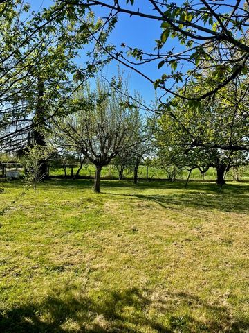 Terrain de 820m2 à SAINT-ETIENNE DE TULMONT (82410)