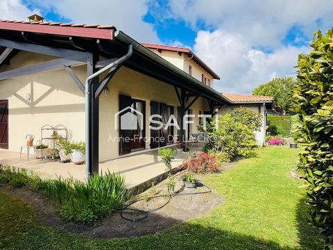 Grande maison familiale à Eysines avec jardin et garage.