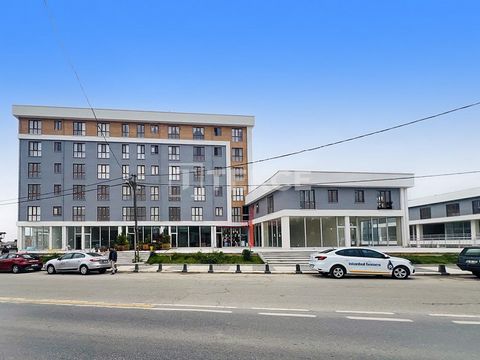 Shop for Sale in Çekmeköy with High Income Potential Çekmeköy, located on the Asian side of Istanbul, offers an ideal balance for those who want to enjoy nature without giving up the advantages of urban life. As a developing district, it attracts bot...
