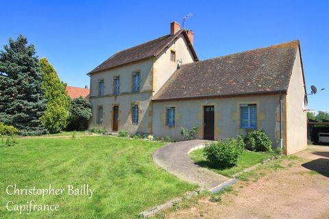 Belle maison de caractère, 260 m², sur un terrain de 2300 m²
