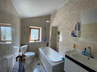 Price: €50.000,00 District: Balchik Category: House Area: 85 sq.m. Plot Size: 1529 sq.m. Bedrooms: 2 Bathrooms: 1 Location: Seaside The property is located in a nice, quiet village just 15 min drive from the seaside town of Kavarna, where you can fin...