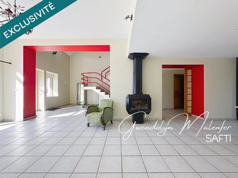 Ancienne ferme comtoise rénovée — 170 m² habitables + dépendances
