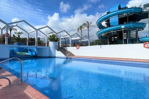 Este acogedor y luminoso apartamento está cuidadosamente decorado con un estilo moderno y funcional, asegurando una estancia cómoda para hasta 4 huéspedes. Cuenta con un amplio dormitorio con una cama doble, una cama doble abatible y un sofá cama en ...