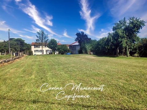 Longère de 118,5 m² - 3 chambres - Terrain de 1 805,00 m² avec grande Grange