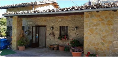 Large Villa in a rustic style immersed in the green mountains of the Madonie Park, in the open and panoramic position just 2 km away from the town of Polizzi Generosa, well served by shops and services of all kind. The house spreads over two levels a...