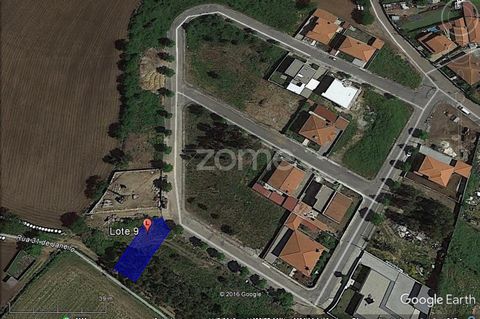 Property ID: ZMPT550716 Gaveto, urban land in Fradelos with a total area of 296m2. If you are looking for a plot of land to make a beautiful house, come and see this land. Excellent price! 3 reasons to buy with Zome + follow-up With a unique preparat...