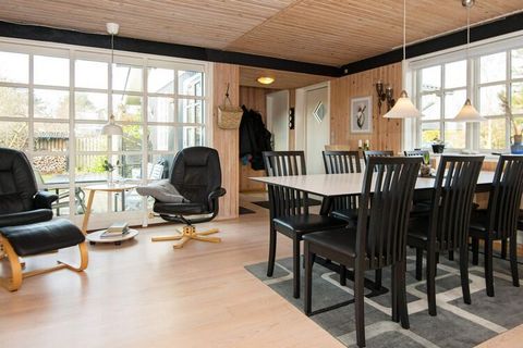 At Fjellerup Strand you will find this well-kept cottage, where you can clearly feel the cosiness and the bright colors that make you feel at home from the moment you enter the house. The cottage is furnished with a well-equipped kitchen and good lar...