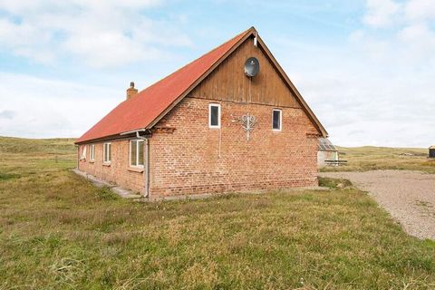 Well-located and renovated activity house located in the first dune row on a 20,000 m2 plot, only approx. 200 meters from the roaring North Sea. The house was originally used as a beach bailiff's residence and has played an important role in the area...