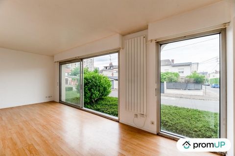 Welcome to Rouen where you will find this apartment that will meet all your expectations. With a living area of 41m2, this modern 2-room space offers a comfortable bedroom and a practical bathroom. As soon as you enter, you will be impressed by the p...