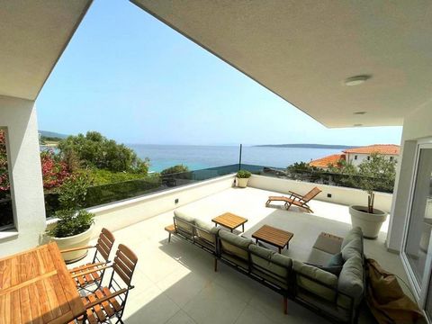 Attractive three-story villa with several apartments and a restaurant, 20 meters from the crystal clear sea and beautiful pebble beaches on the island of Hvar. Great property for Instagram of your clients. Exclusive location for a peaceful relaxing v...