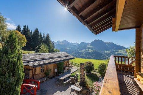 Manigod, offering a panoramic view of Le Sulens and La Tournette, traditional chalet from 1985, renovated in 2018. Surface area of approximately 140 sqm, it consists of a kitchen open to living room with access to a 36 sqm South terrace, mezzanine, 3...