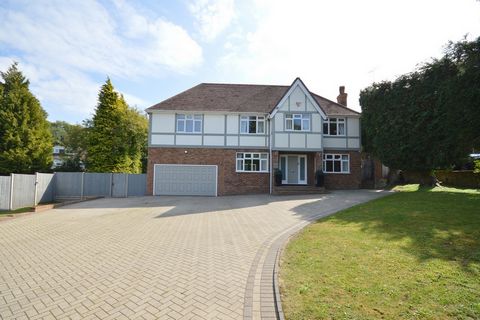 Location The property is ideally situated in one of Tadworth's most sought-after locations and is conveniently situated close to the excellent facilities of Tadworth & Epsom. Tadworth Station provides services into London of approximately 45 minutes....